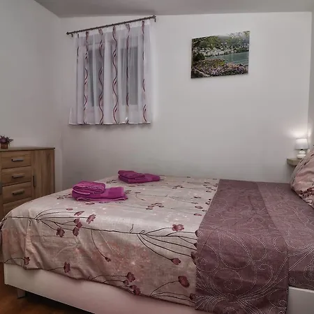 Apartment Amalia *